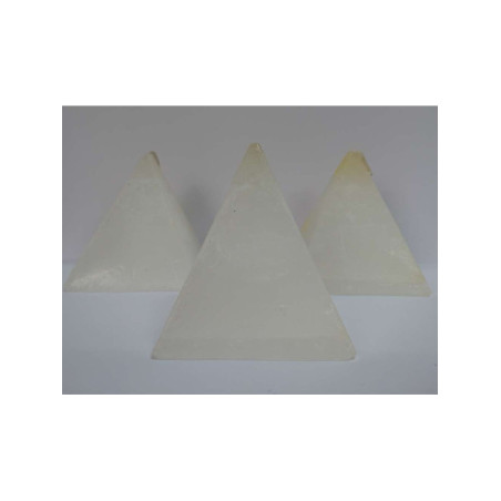 Vela Pirámide Pequeña Blanca, 6cm base x 7cm altura, Abrecaminos