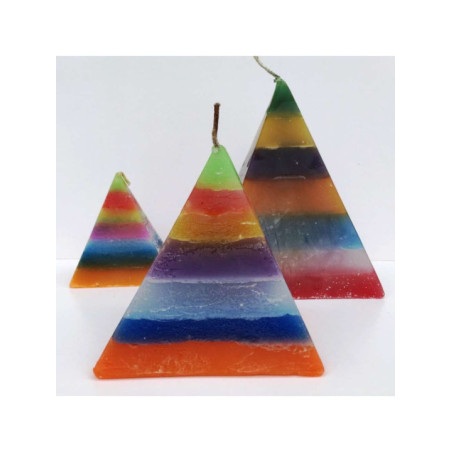 Vela Pirámide Pequeña 7 Colores, 7cm base x  9cm altura