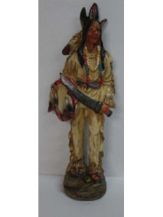 Imagen Artesana en Resina Indio, Espada y Escudo. 18,5cm
