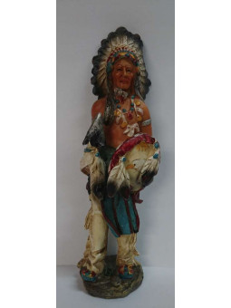 Imagen Artesana en Resina Indio, Punta de Flecha y Escudo. 18,5cm