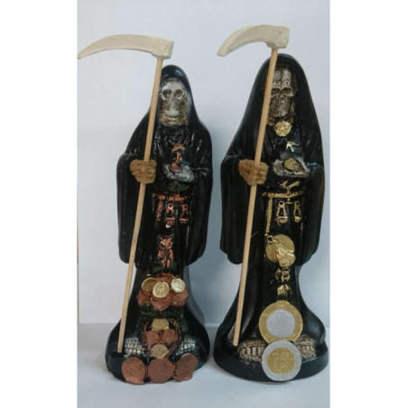 Imagen Artesanal en Resina Santa Muerte Negra. 20 cm