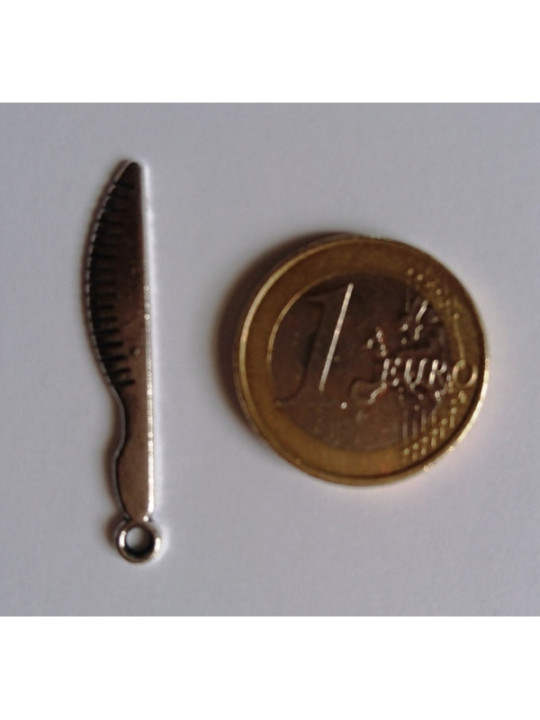 Amuleto Colgante Cuchillo