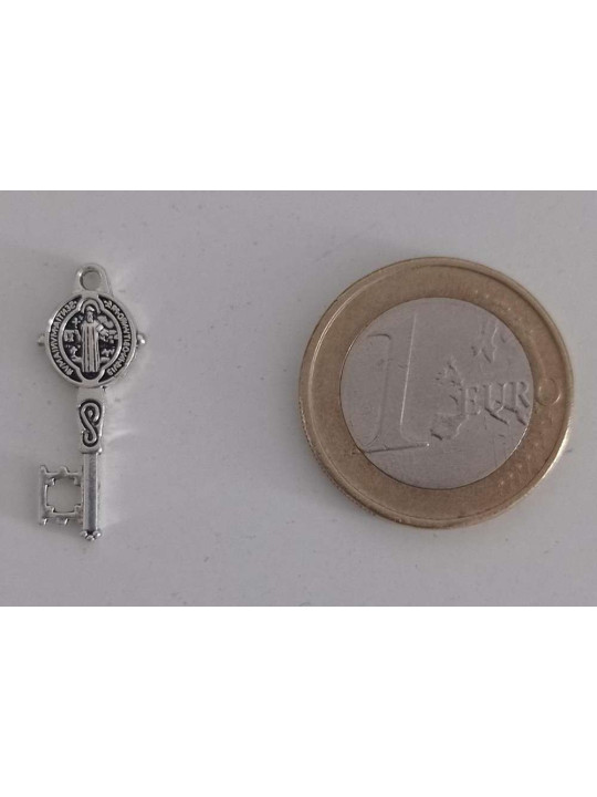 Amuleto Llave san Benito