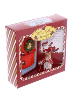 Figura Navideña Puerta Roja y Tarro de los Deseos. 10,5 cm alto x 7 cm ancho