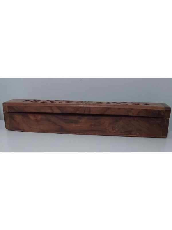 Producto pequeña Tara. Caja Quemador de Incienso madera Tallada. No cierra bien