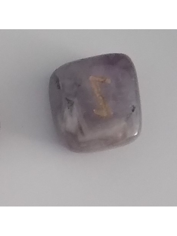 Amuletos de la Runas Amatista Eihwaz. El mundo vegetal.