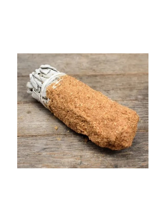 Atadillo de Salvia Blanca con Palo Santo molido de 11 cm. aprox.