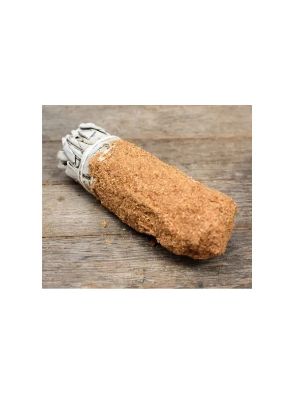 Atadillo de Salvia Blanca con Palo Santo molido de 11 cm. aprox.