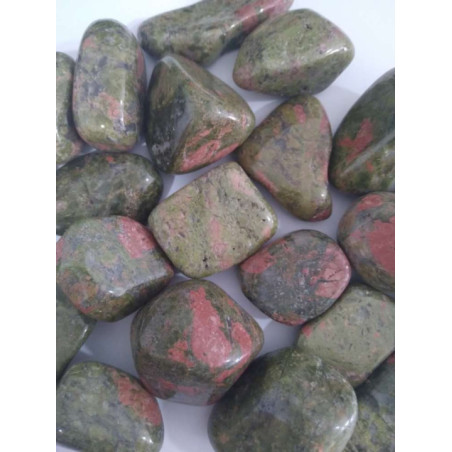 Canto Rodado Grande Shungita de 3,5 a 6 cm.
