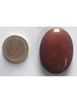 Mineral Oval 3,5 a 4,5 centímetros. Jaspe Rojo