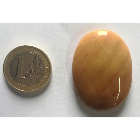 Mineral Oval 3,5 a 4,5 centímetros. Jaspe Amarillo