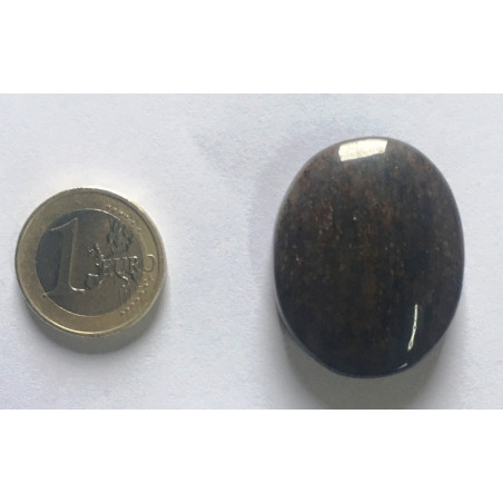 Mineral Oval 3,5 a 4,5 centímetros. Venturina Azulada
