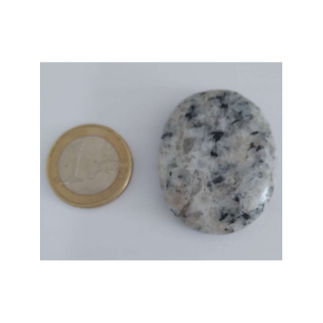 Mineral Oval 3,5 a 4,5 centímetros. Piedra Luna