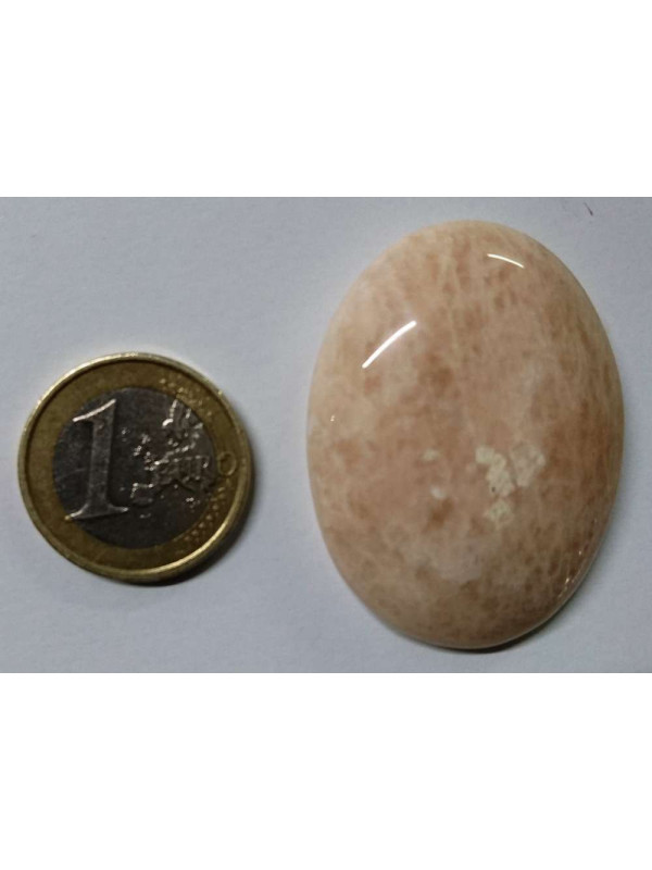 Mineral Oval 3,5 a 4,5 centímetros. Piedra Sol