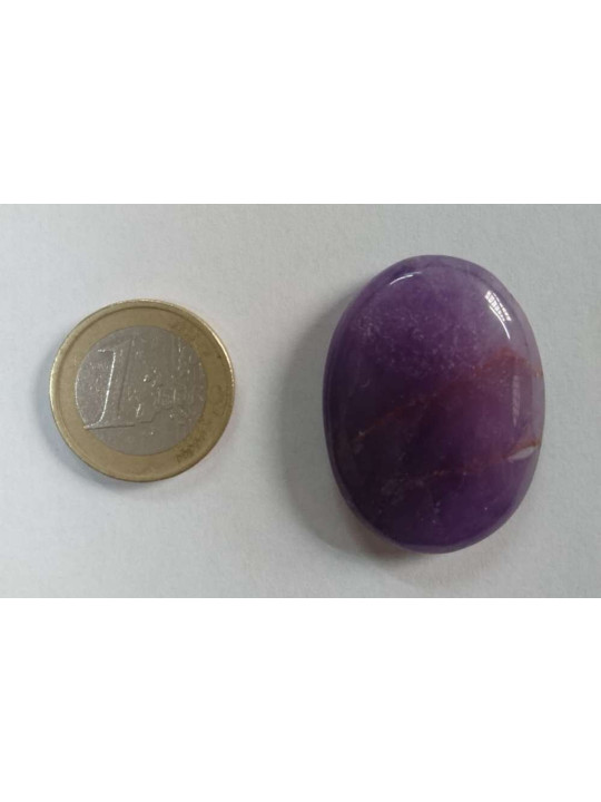 Mineral Oval 3,5 a 4,5 centímetros. Amatista