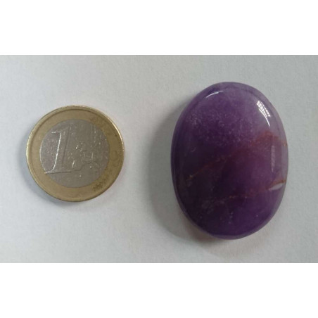 Mineral Oval 3,5 a 4,5 centímetros. Amatista
