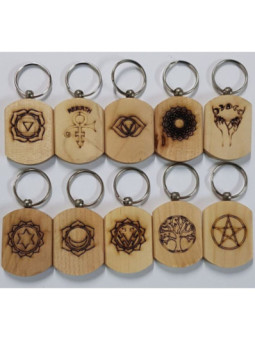 Oferta Surtido de 10 Llaveros de Madera Con Símbolos sin envasar